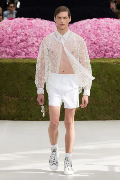 Look 2